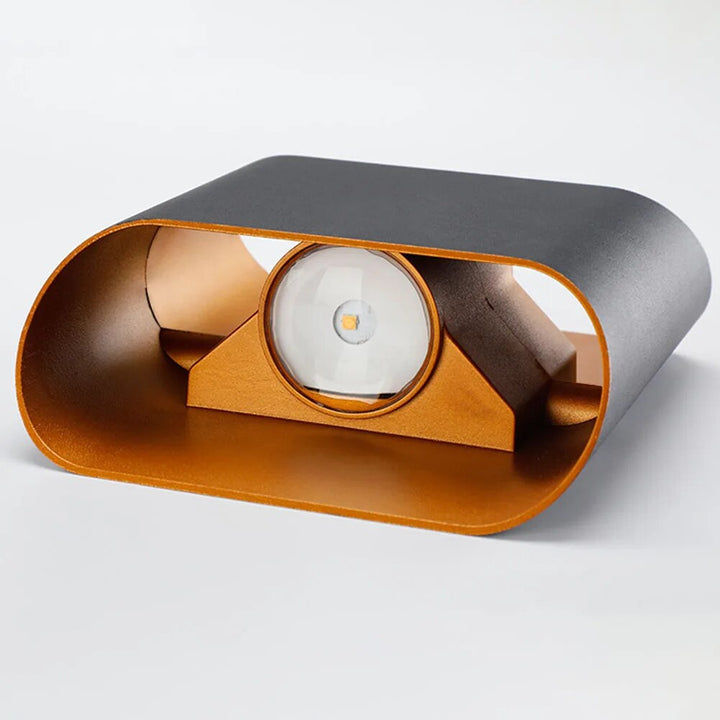 Sleek Aluminum Outdoor Wall Light